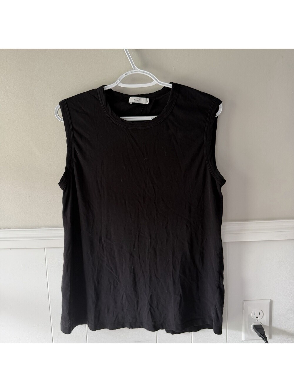 ALC Sleeveless Scoop Neck Tank Top Open Twist-Back Black Size L